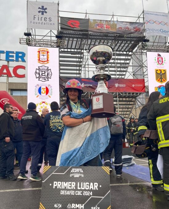 UNA BOMBERO GESELINA REPRESENTÓ AL PAÍS EN CHILE