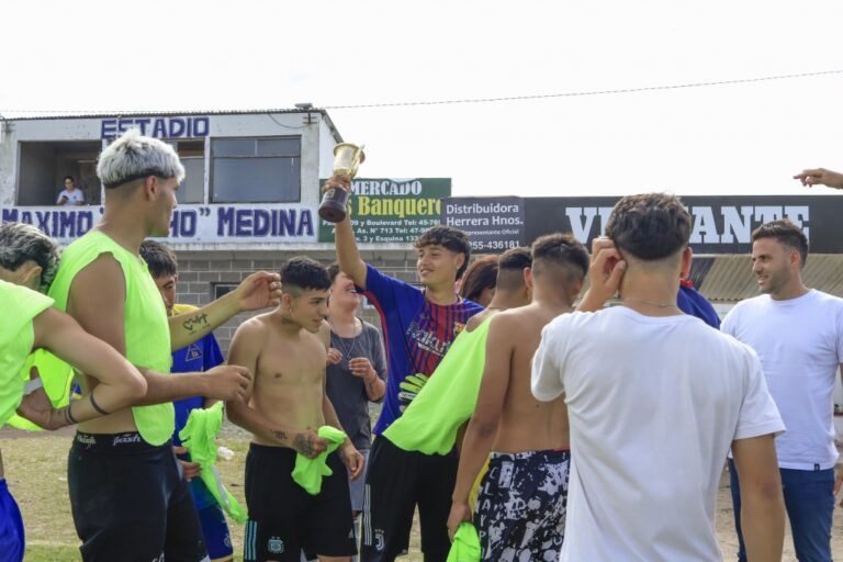 FINALIZÓ EL TORNEO INTERBARRIAL DE FÚTBOL MIXTO