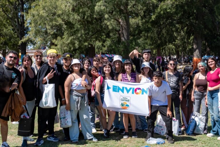 JÓVENES GESELINOS PARTICIPARON DEL ENCUENTRO ENVIÓN 2024 EN LA PLATA