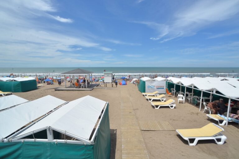 PLAYA INTEGRADA: UN ESPACIO PARA DISFRUTAR DEL MAR SIN BARRERAS