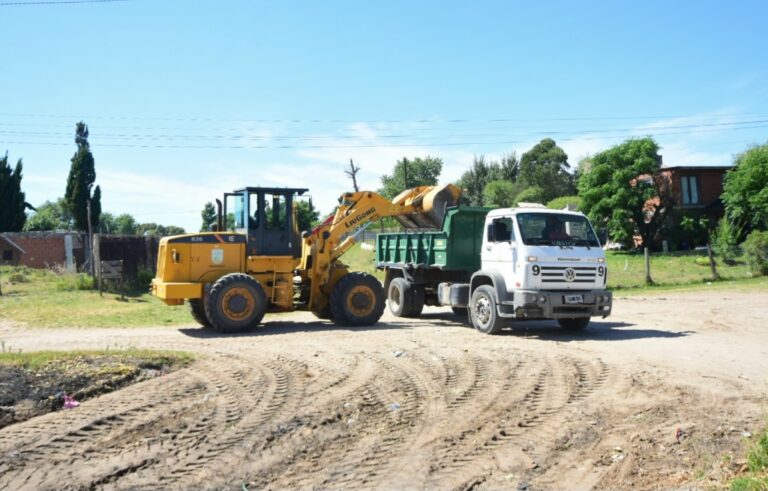CORRALÓN AVANZA CON LA ERRADICACIÓN DE DOS BASURALES EN LA ZONA SUR