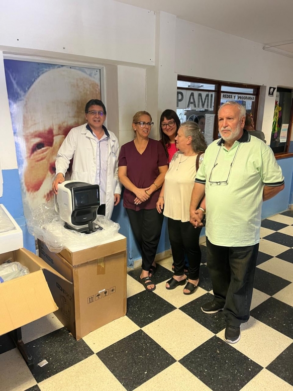EL HOSPITAL MUNICIPAL DR. ARTURO ILLIA INCORPORÓ AL SERVICIO DE OFTALMOLOGÍA UN AUTORREFRACTÓMETRO