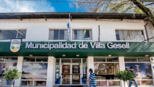 A pesar del desfinanciamiento, el municipio deposita los salarios con el aumento
