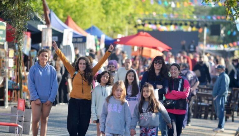 Comienza la 45ª edición de la Fiesta Nacional de la Diversidad Cultural